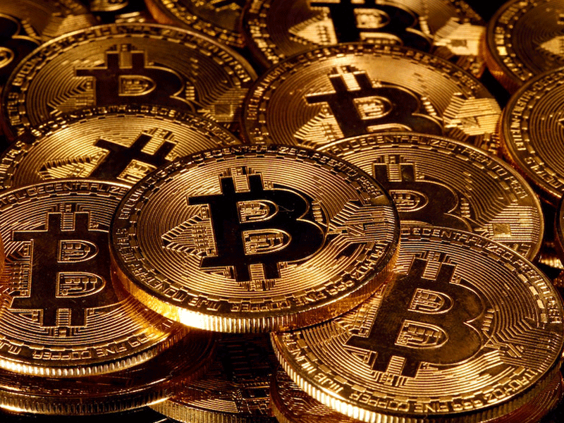 Bitcoin Tumbles as China Declares Cryptocurrency Transactions Illegal