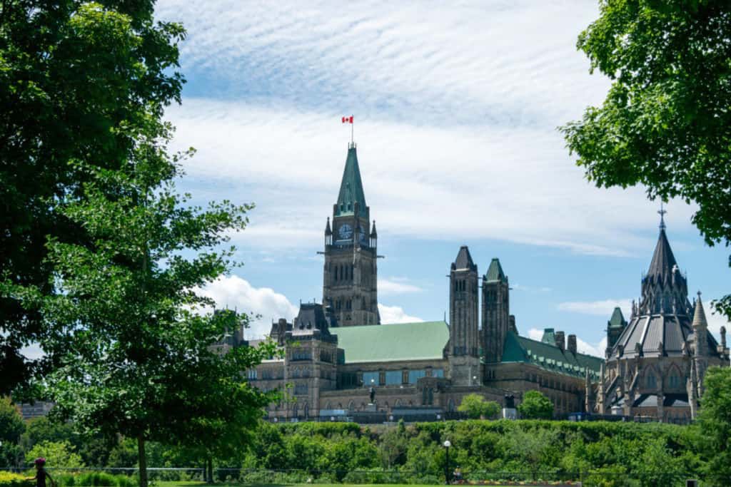 Ontario Issues 2,615 Invitations to Apply Through Employer Job Offer Streams