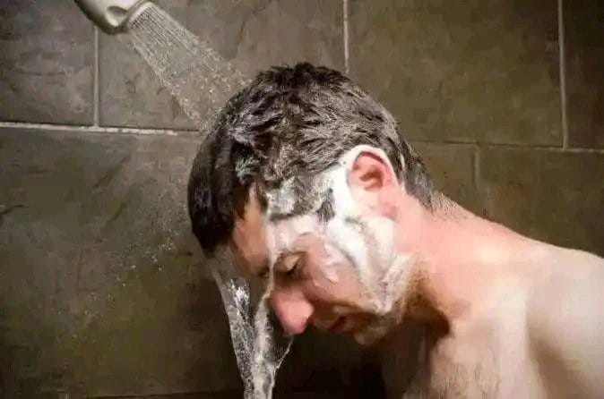 Reasons Why Men Should Stop Bathing With Hot Water