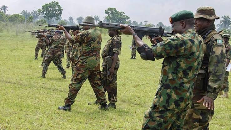 Notorious phone snatchers kills army officer