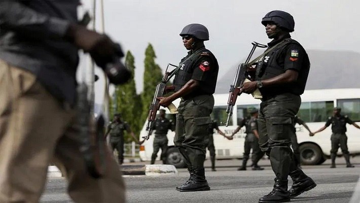 Police crack down on vehicles without number plates