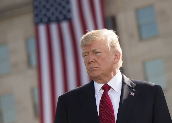 Trump Vows Retaliation After Colombia’s President Denies U.S. Deportation Aircraft Landing Rights